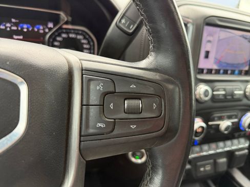 Used 2022 GMC Sierra 2500 Denali w/ Denali Black Diamond Edition AWD/4WD image 16