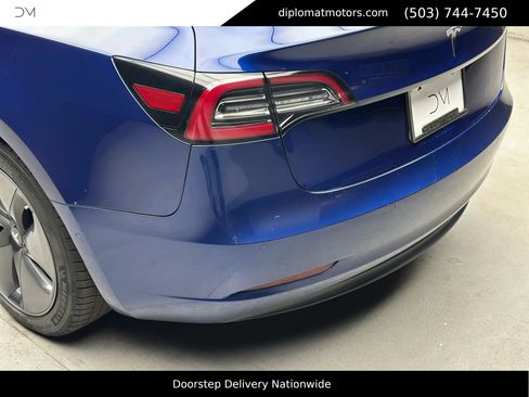 Used 2018 Tesla Model 3 Long Range image 16