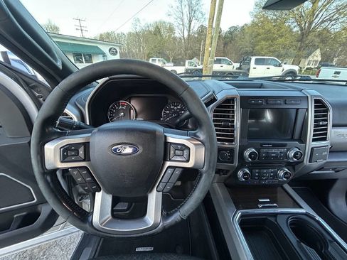 Used 2017 Ford F250 Platinum w/ FX4 Off-Road Package image 20