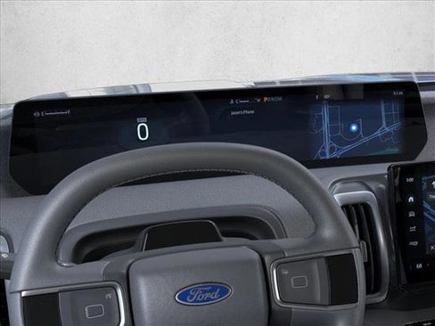 New 2026 Ford Expedition Active image 13