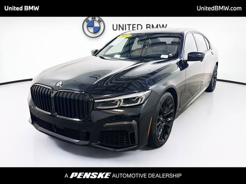 Used 2022 BMW 740i w/ M Sport Package image 1
