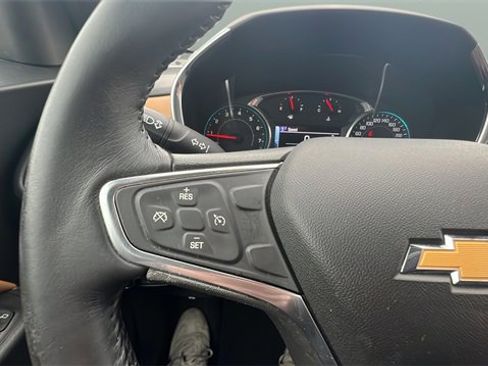 Used 2018 Chevrolet Equinox Premier image 31