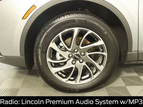 Used 2022 Lincoln Corsair AWD w/ Equipment Group 101A image 17