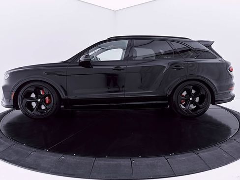 Used 2023 Bentley Bentayga AWD/4WD image 9