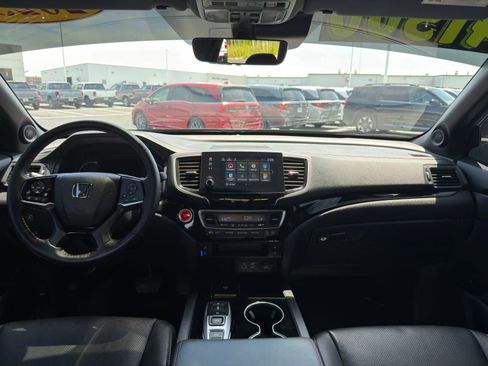Used 2025 Honda Passport Black Edition image 29