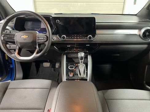Used 2023 Chevrolet Colorado LT w/ LT Convenience Package AWD/4WD image 13