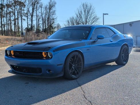 Used 2023 Dodge Challenger R/T Scat Pack w/ T/A Package image 1