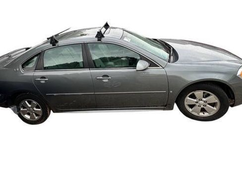 Used 2009 Chevrolet Impala LT w/ Luxury Edition Package FWD image 7