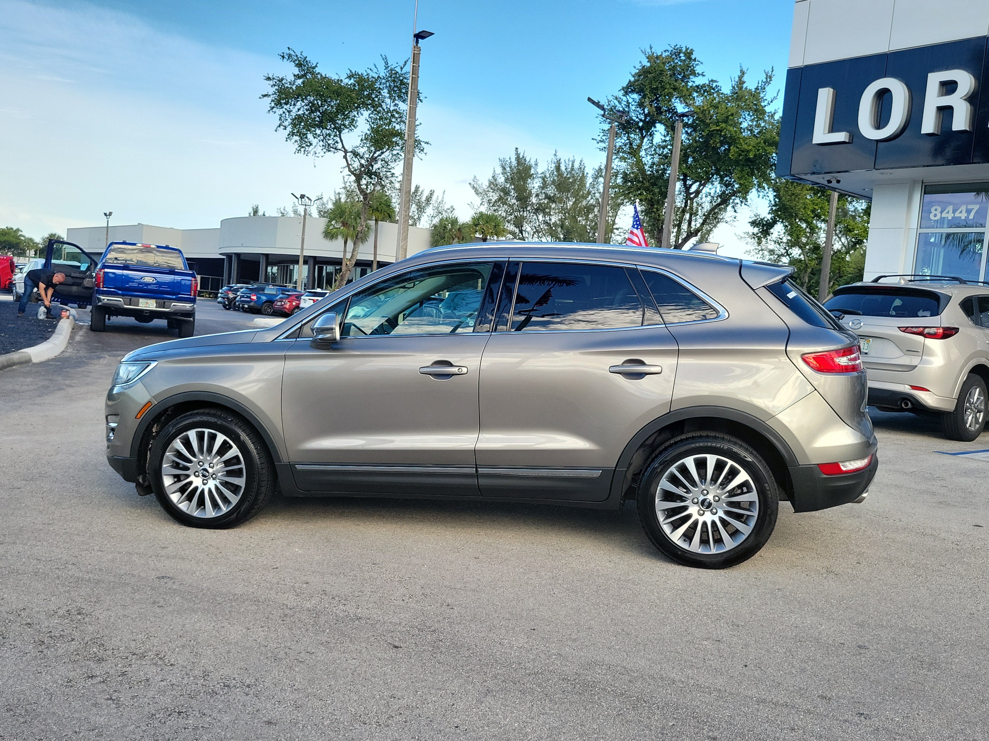 Used 2017 Lincoln MKC Reserve FWD image 8