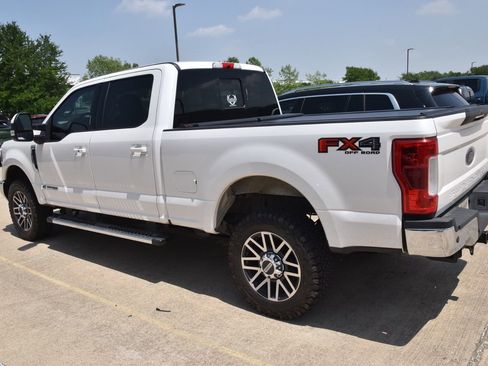 Used 2019 Ford F250 Lariat w/ Lariat Ultimate Package AWD/4WD image 7