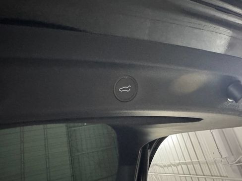 Used 2024 Tesla Model Y Performance AWD/4WD image 49