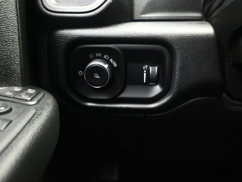 Used 2024 RAM 3500 Tradesman w/ Chrome Appearance Group AWD/4WD image 23