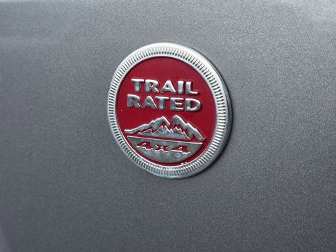 Used 2013 Jeep Wrangler Unlimited Rubicon image 11