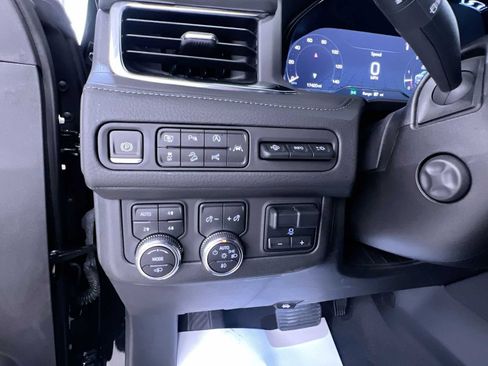 Used 2023 GMC Yukon Denali w/ Denali Reserve Package AWD/4WD image 16