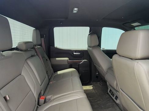 Used 2021 GMC Sierra 1500 SLT AWD/4WD image 17