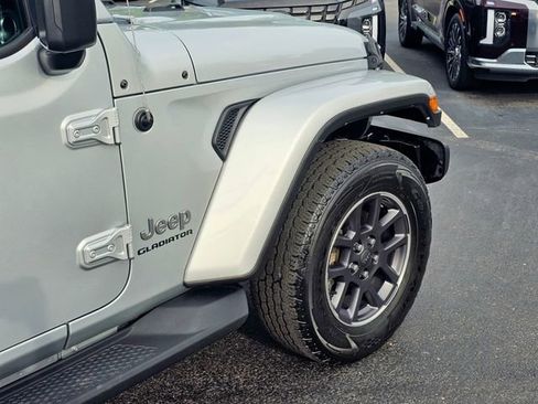 Used 2022 Jeep Gladiator Overland w/ Popular Equipment Package AWD/4WD image 6
