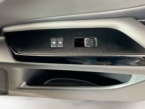 Used 2023 Lexus ES 350 w/ Accessory Package (Z1) FWD image 32