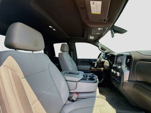 Used 2020 GMC Sierra 1500 SLE w/ SLE Value Package RWD image 32