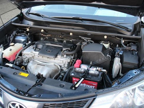 Used 2014 Toyota RAV4 Limited image 47