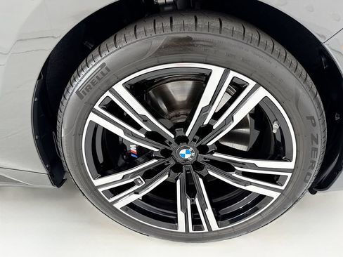 Used 2025 BMW 760i xDrive w/ Executive Package AWD/4WD image 31