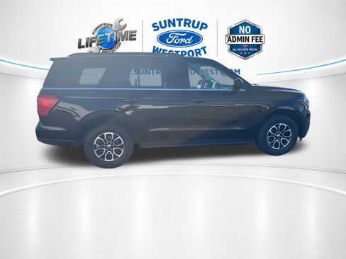Used 2024 Ford Expedition XLT AWD/4WD image 21