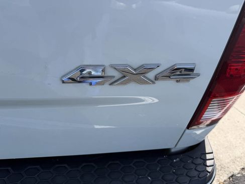 Used 2010 Dodge Ram 1500 Truck ST w/ SXT Appearance Group image 18