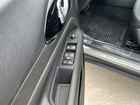 Used 2024 Jeep Compass Trailhawk w/ Trailhawk Convenience Group image 16