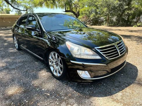 Used 2013 Hyundai Equus Signature RWD image 3