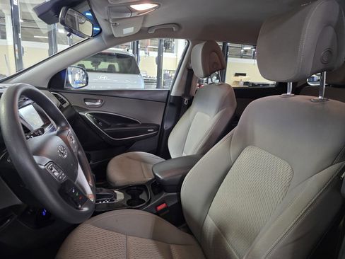 Used 2017 Hyundai Santa Fe SE image 22
