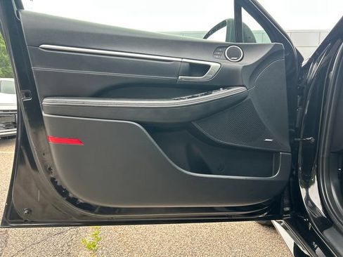 Certified 2023 Hyundai Sonata Limited FWD image 9