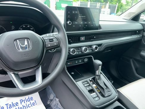 Certified 2026 Honda CR-V EX image 11