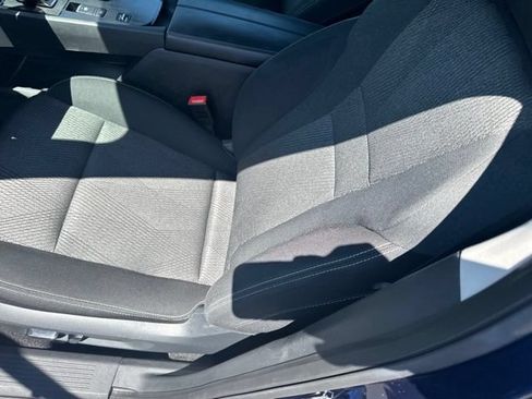 Used 2025 Nissan Rogue SV FWD image 11