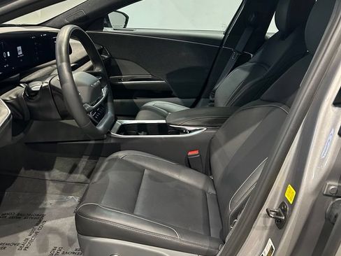 Used 2025 Lucid Air Touring AWD/4WD image 10