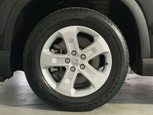 Used 2023 Honda Pilot LX image 13