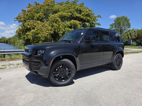 New 2026 Land Rover Defender 110 S AWD/4WD image 1