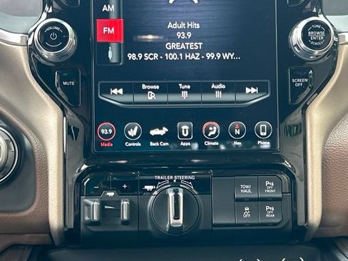 Used 2021 RAM 1500 Laramie AWD/4WD image 54