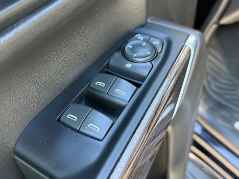 Certified 2022 Chevrolet Silverado 1500 LT Trail Boss w/ Safety Package AWD/4WD image 14