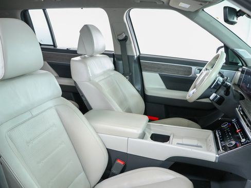 Used 2024 Hyundai Santa Fe Limited AWD/4WD image 29