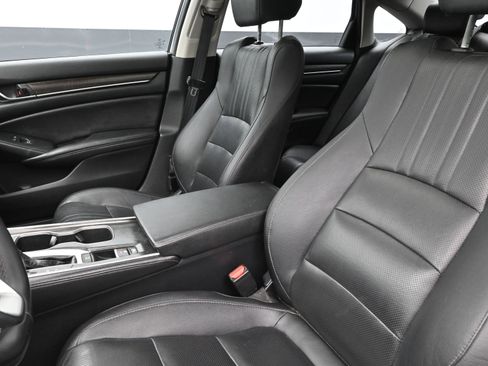 Used 2019 Honda Accord EX-L image 11