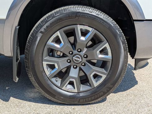 Used 2023 Nissan Titan Platinum Reserve w/ Moonroof Package image 11