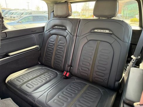 Used 2023 Rivian R1S Adventure image 17