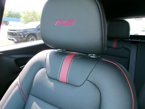 New 2026 Chevrolet Trax RS w/ Sunroof Package FWD image 20