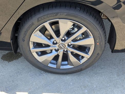 New 2026 Nissan Sentra SL w/ Floor Mat Package FWD image 11