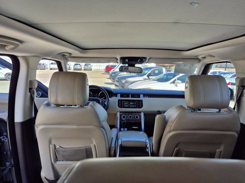 Used 2016 Land Rover Range Rover Sport HSE image 15