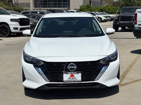 Used 2024 Nissan Sentra SV FWD image 6