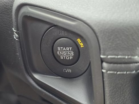 Used 2024 Jeep Wrangler Unlimited Sahara AWD/4WD image 21