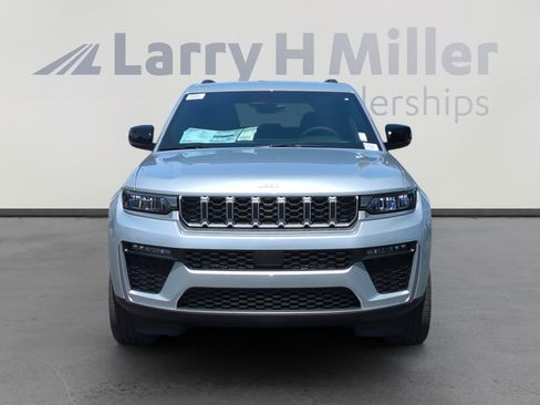 New 2026 Jeep Grand Cherokee Limited AWD/4WD image 8
