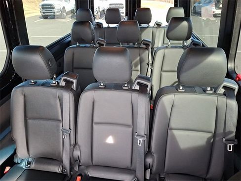 Used 2022 Mercedes-Benz Sprinter 2500 image 20