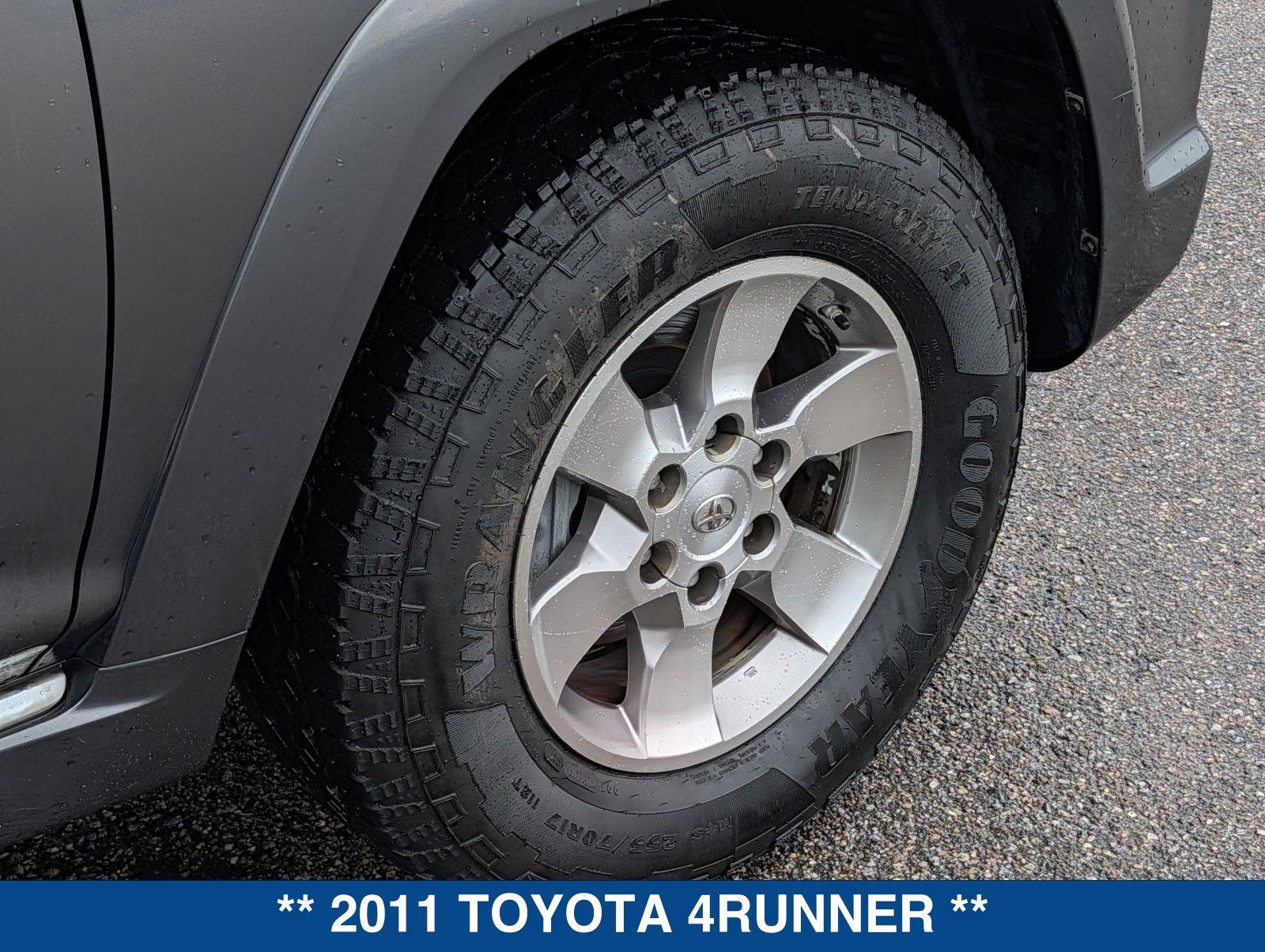 Used 2011 Toyota 4Runner SR5 w/ Convenience Pkg RWD image 13