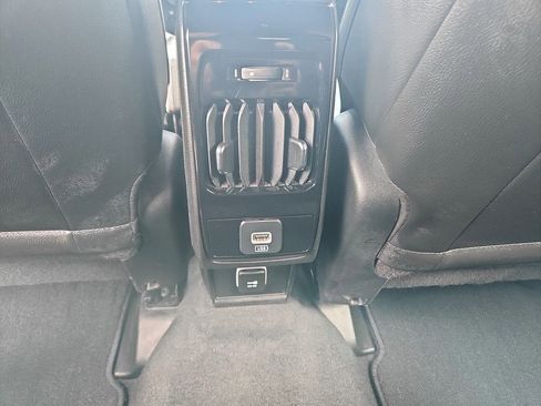Used 2025 Jeep Compass Limited AWD/4WD image 30